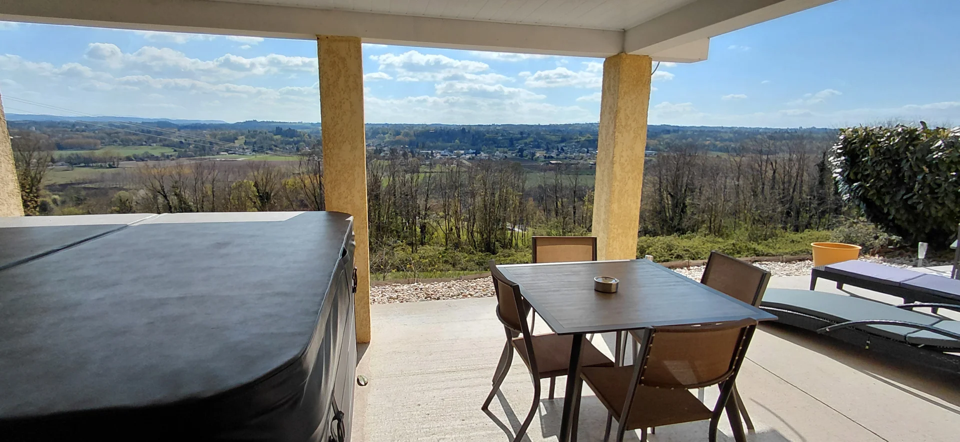 La Terrasse et ses extérieur